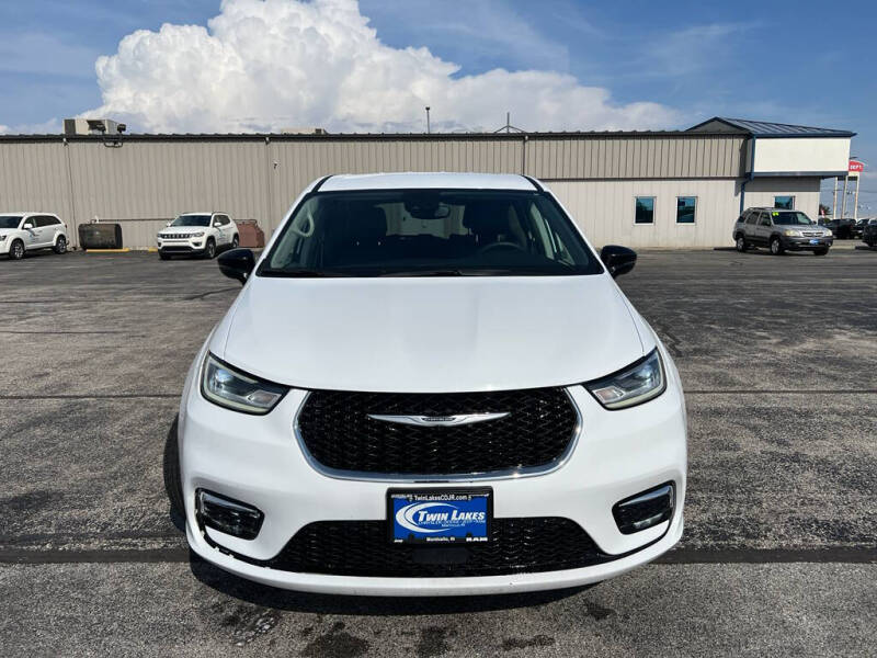 2024 Chrysler Pacifica Plug-In Hybrid