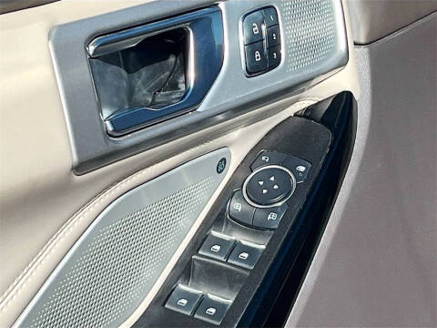 2022 Ford Explorer Platinum