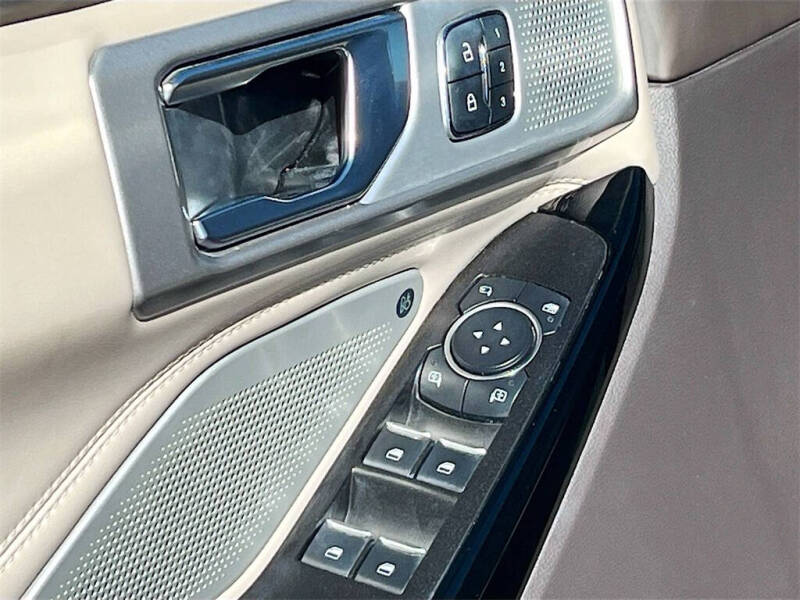 2022 Ford Explorer Platinum