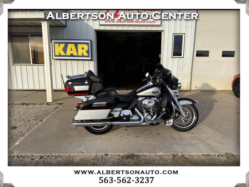 2010 Harley-Davidson FLHTCU Ult EG Classic