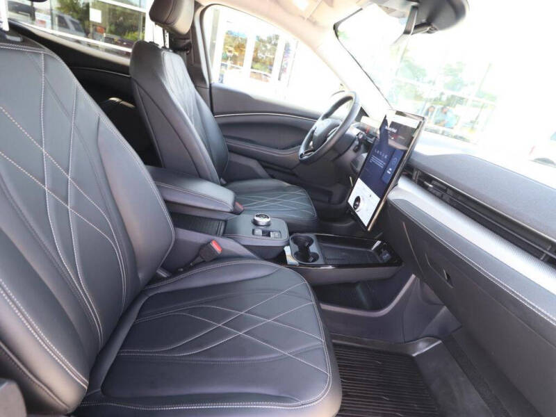 2023 Ford Mustang Mach-E Select
