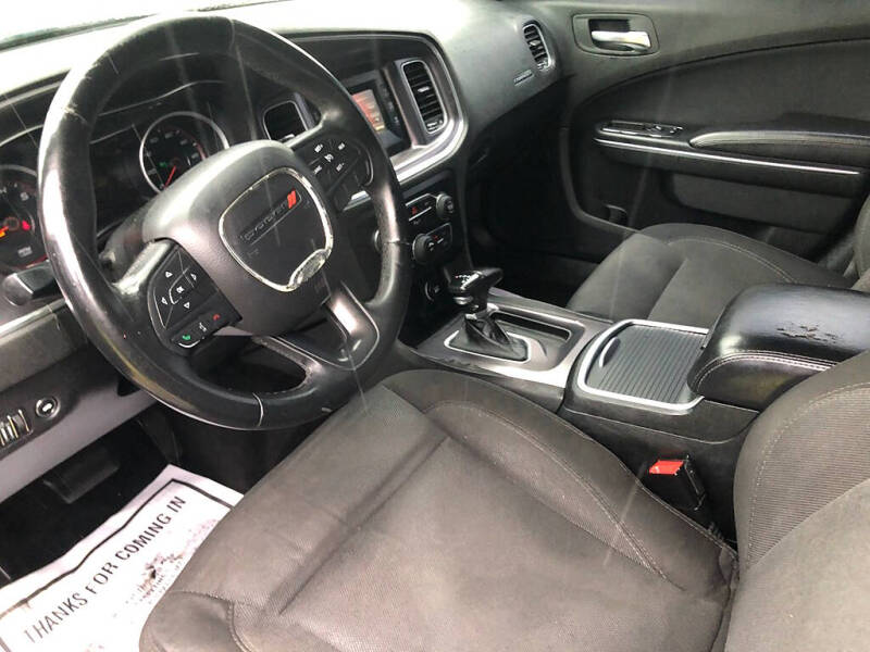 2016 Dodge Charger SE