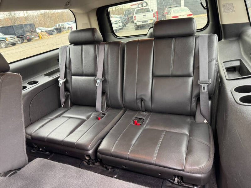 2011 Chevrolet Suburban LT