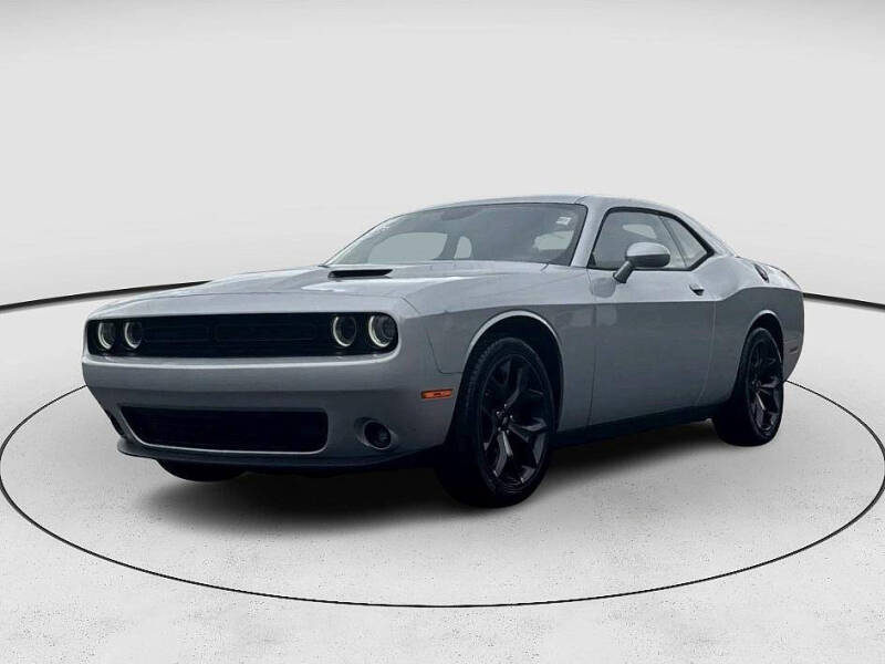 2020 Dodge Challenger SXT's photo