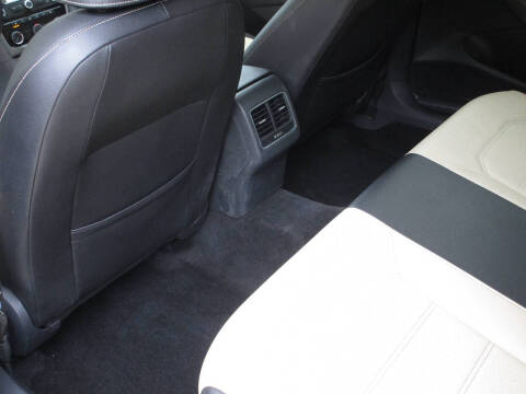 2015 Volkswagen Passat 2.0L TDI SE