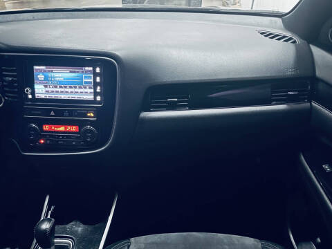 2019 Mitsubishi Outlander SEL
