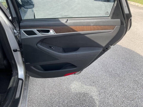 2015 Hyundai Genesis