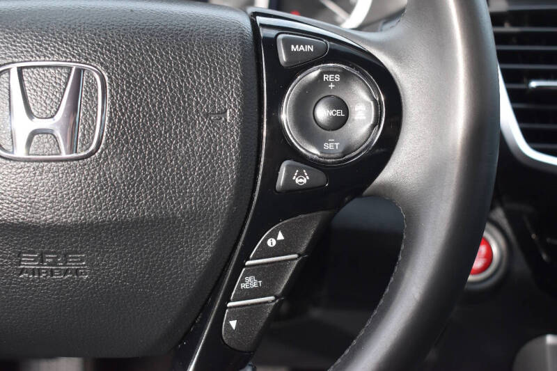 2017 Honda Accord EX-L V6 w/Navi w/Honda Sensing