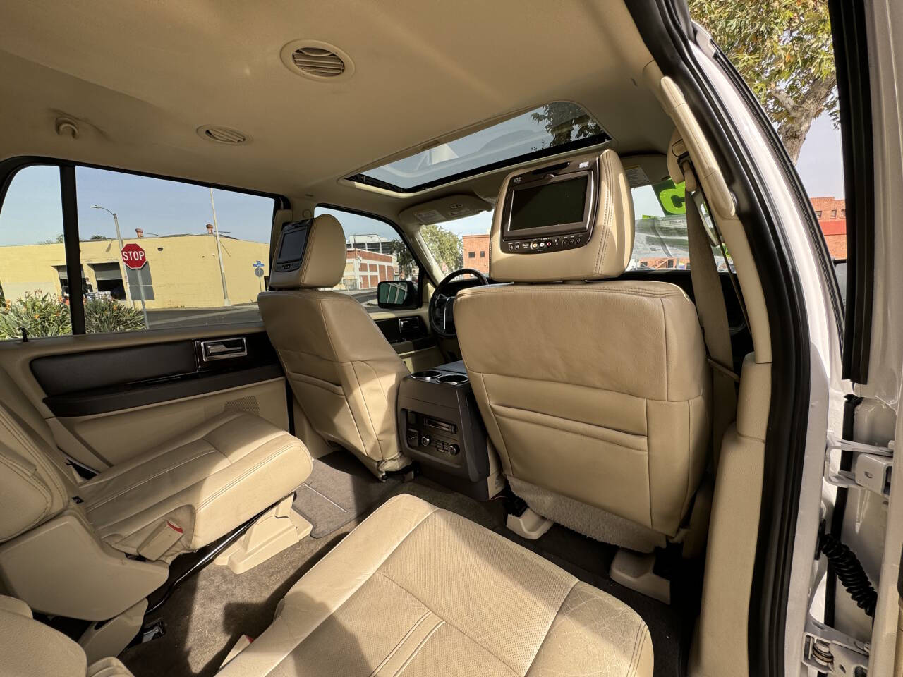 2015 Lincoln Navigator for sale at Got Cars in Downey, CA