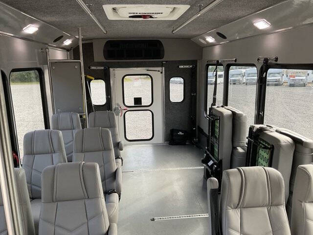 2022 Chevrolet Express 4500