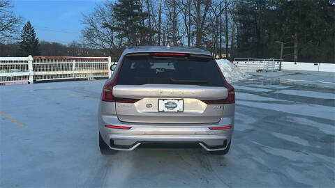 2026 Volvo XC60 B5 Plus