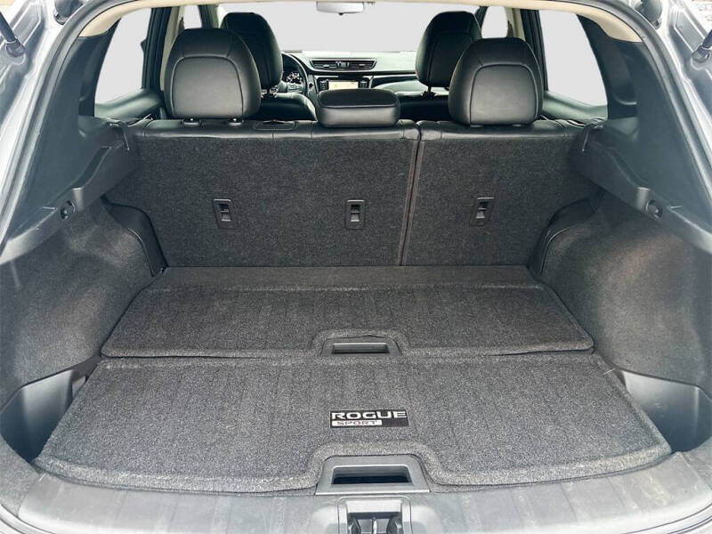 2022 Nissan Rogue Sport SL