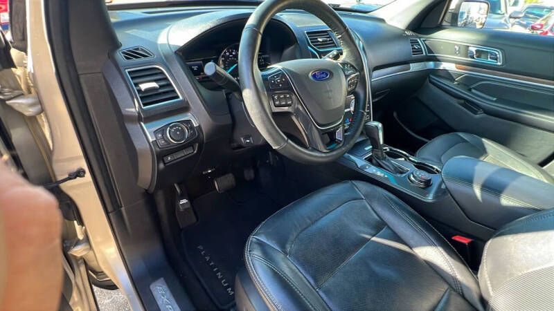 2017 Ford Explorer Limited