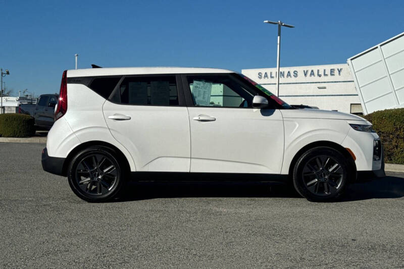 2022 Kia Soul EX
