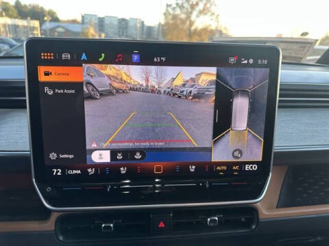 2025 Volkswagen ID. Buzz Pro S Plus 4Motion