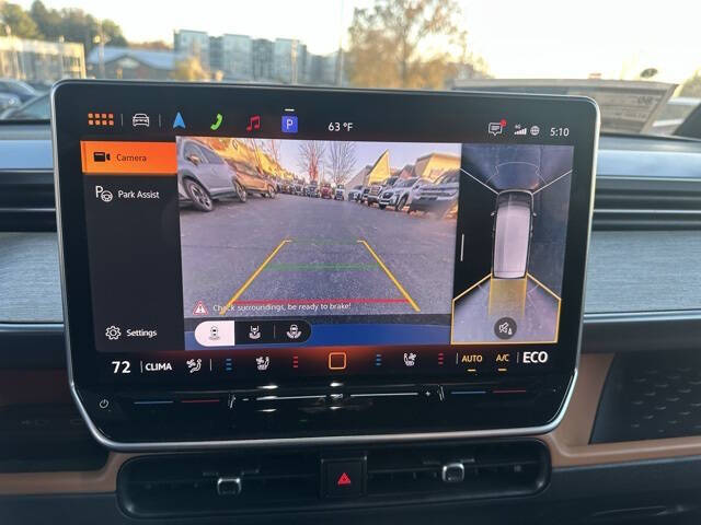 2025 Volkswagen ID. Buzz Pro S Plus 4Motion