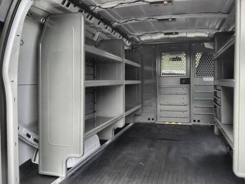 2025 Chevrolet Express 2500