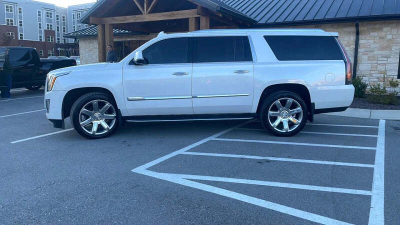 2017 Cadillac Escalade ESV Premium Luxury