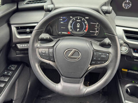 2022 Lexus UX 200