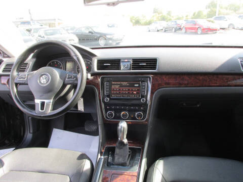 2012 Volkswagen Passat SEL PZEV