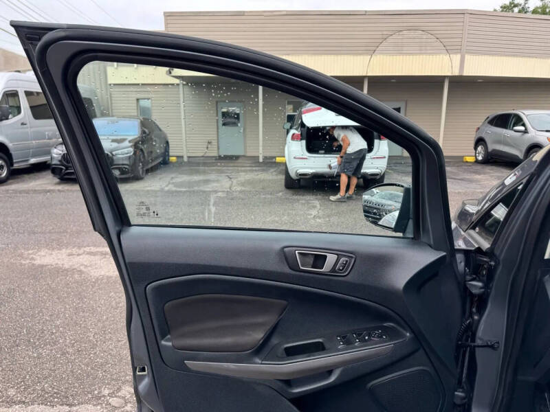 2020 Ford EcoSport SE