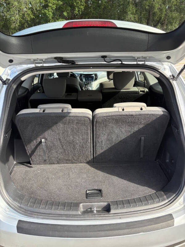 2018 Hyundai Santa Fe SE