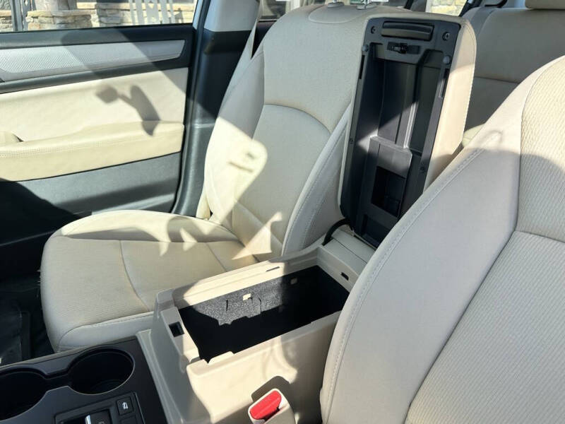 2017 Subaru Legacy 2.5i