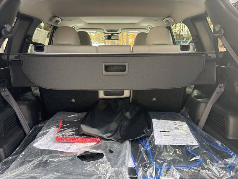 2025 Mitsubishi Outlander PHEV SEL