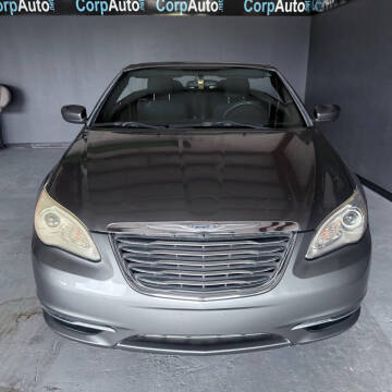 2013 Chrysler 200 Touring