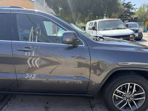 2020 Jeep Grand Cherokee Laredo E