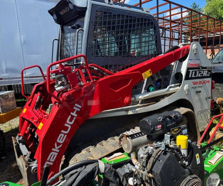 2024 Takeuchi TL12R2