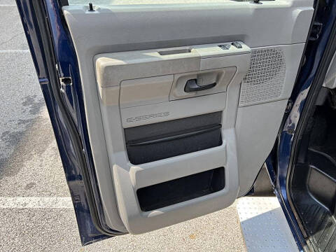 2009 Ford E-Series E-350 SD