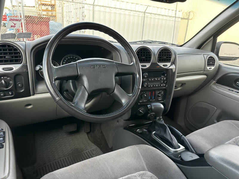 2003 GMC Envoy SLE
