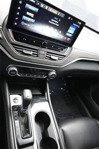 2023 Nissan Altima 2.5 SL