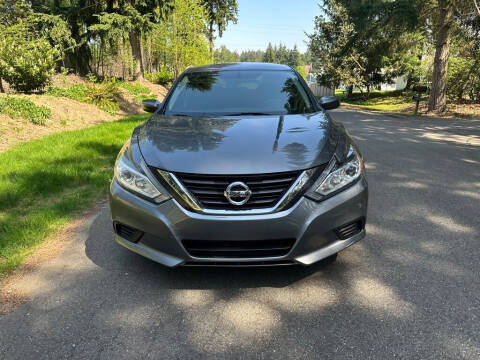 2016 Nissan Altima for sale at Venture Auto Sales in Puyallup WA