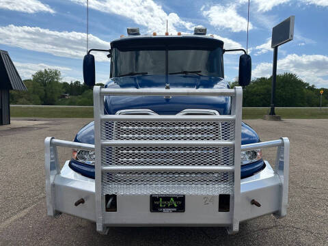 2011 Mack Pinnacle