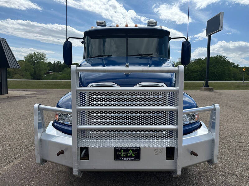 2011 Mack Pinnacle