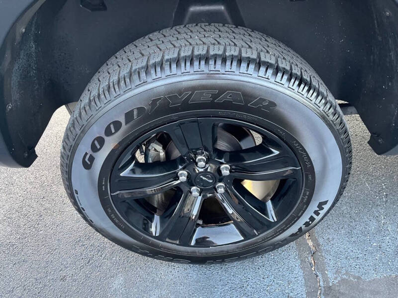 2024 RAM 1500 Classic SLT