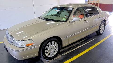 2008 Lincoln Town Car for sale at Angelo's Auto Sales in Lowellville OH