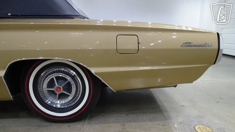 1966 Ford Thunderbird