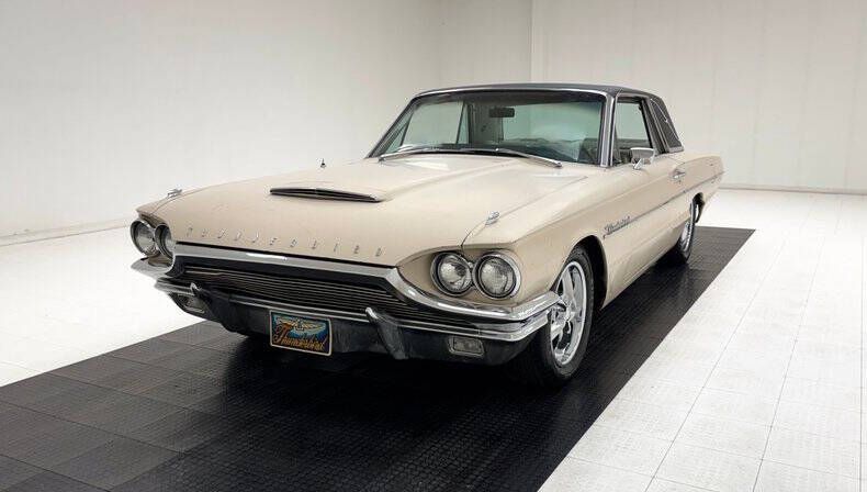 1964 Ford Thunderbird