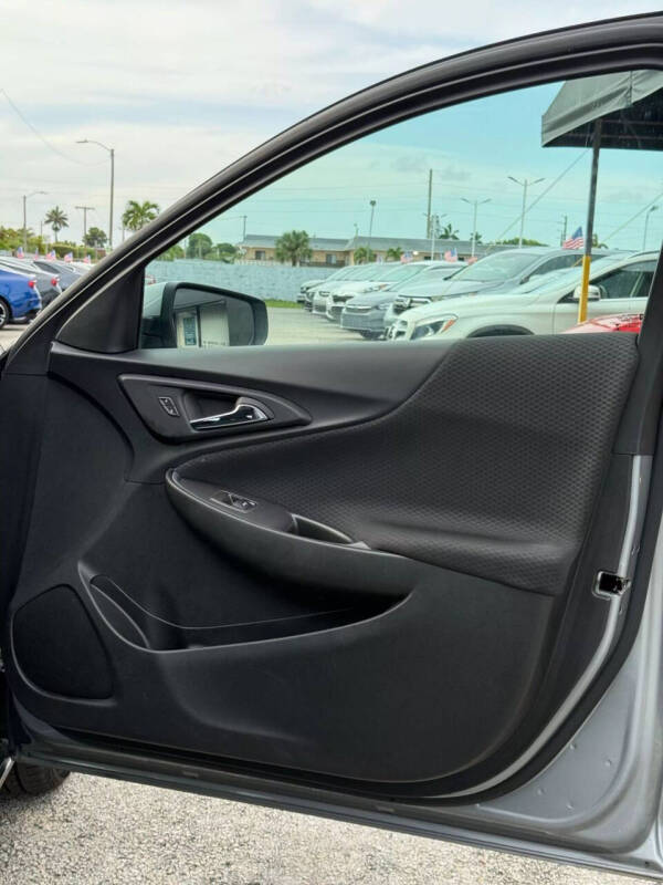 2023 Chevrolet Malibu LT