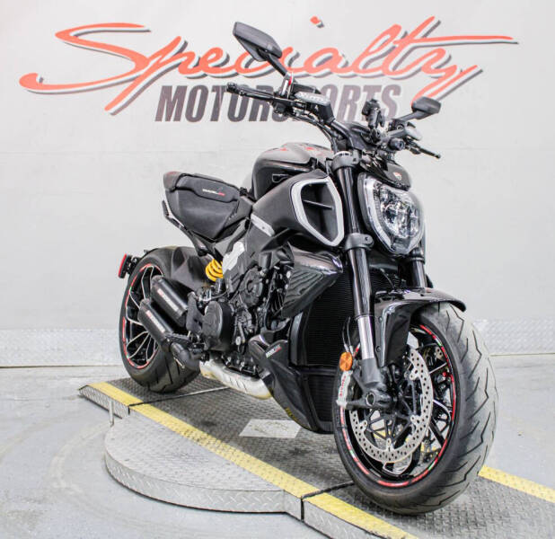 2023 Ducati Diavel V4