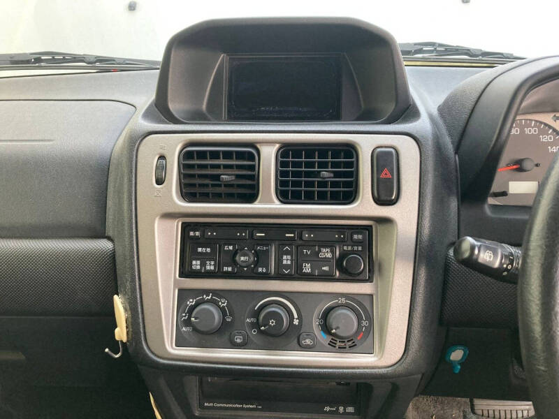 2000 Mitsubishi Pajero