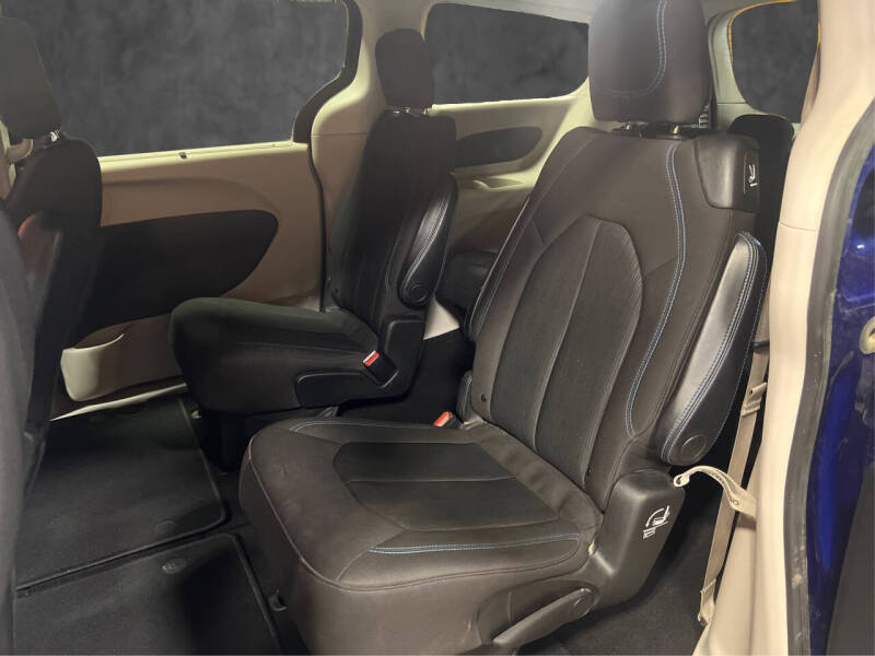 2021 Chrysler Pacifica Touring