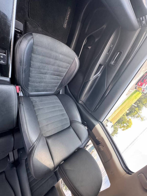 2019 Mitsubishi Outlander SE