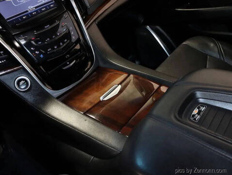 2018 Cadillac Escalade ESV Luxury