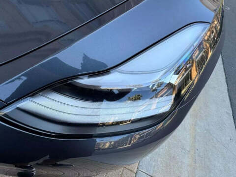 2024 Tesla Model Y Performance