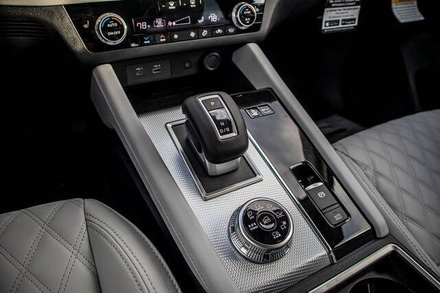 2023 Mitsubishi Outlander PHEV SEL