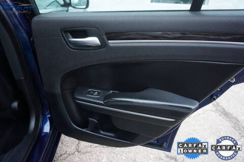 2015 Chrysler 300 Limited